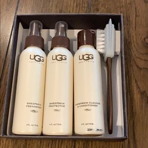 Ugg Sheepskin Care Kit